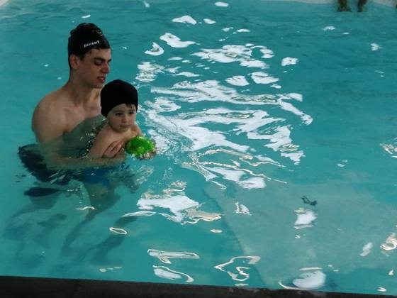 Natación en Aquaroa