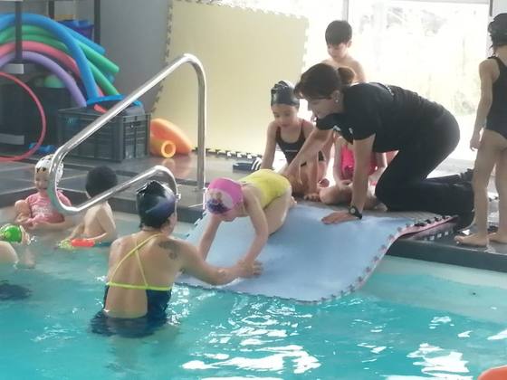Natación en Aquaroa